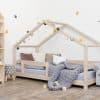 lit cabane pour enfant lucky avec une barrière
