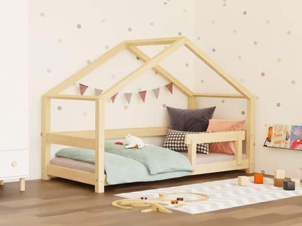lit cabane pour enfant lucky avec une barrière